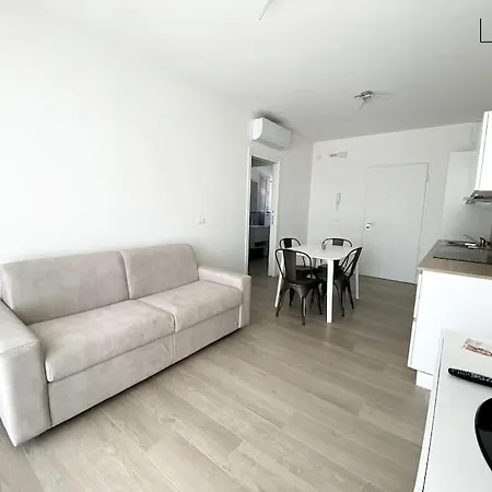 Apartament Lejolie